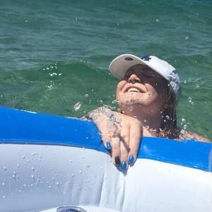 Meet your Posher, Lacey